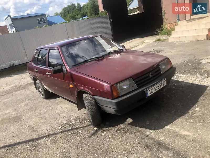 ВАЗ / Lada 21099