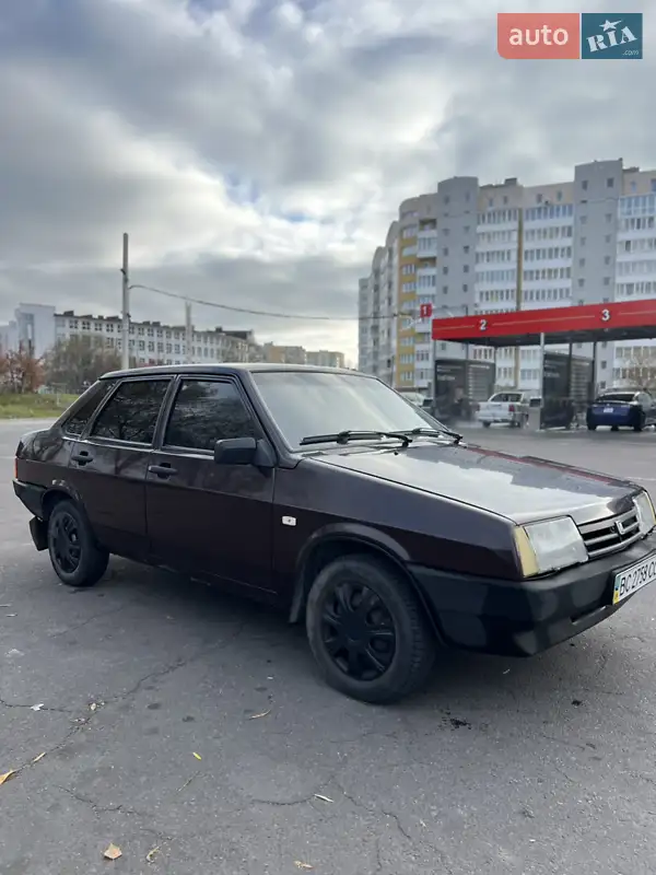 ВАЗ / Lada 21099