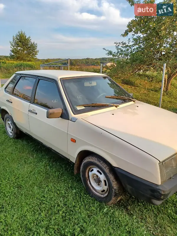 ВАЗ / Lada 21099