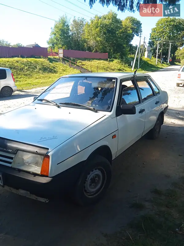 ВАЗ / Lada 21099