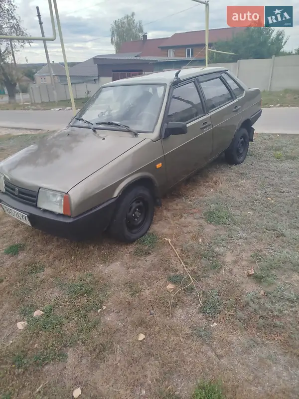 ВАЗ / Lada 21099