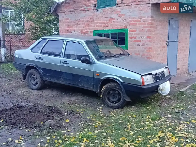 ВАЗ / Lada 21099