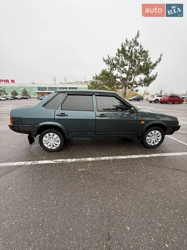 ВАЗ / Lada 21099