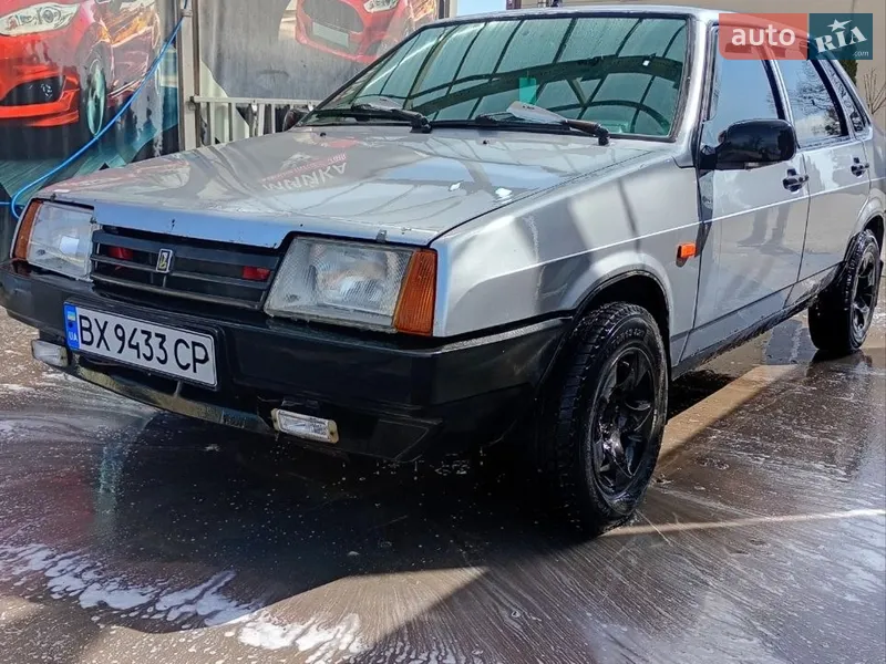 ВАЗ / Lada 21099