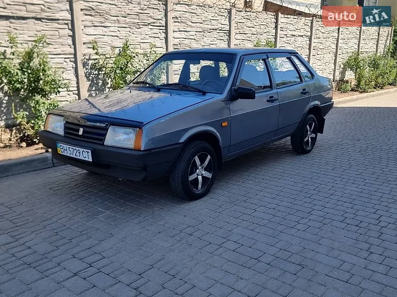 ВАЗ / Lada 21099