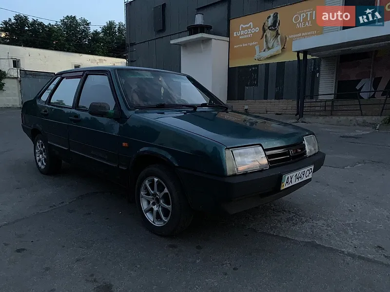 ВАЗ / Lada 21099