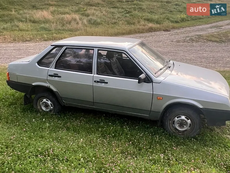 ВАЗ / Lada 21099