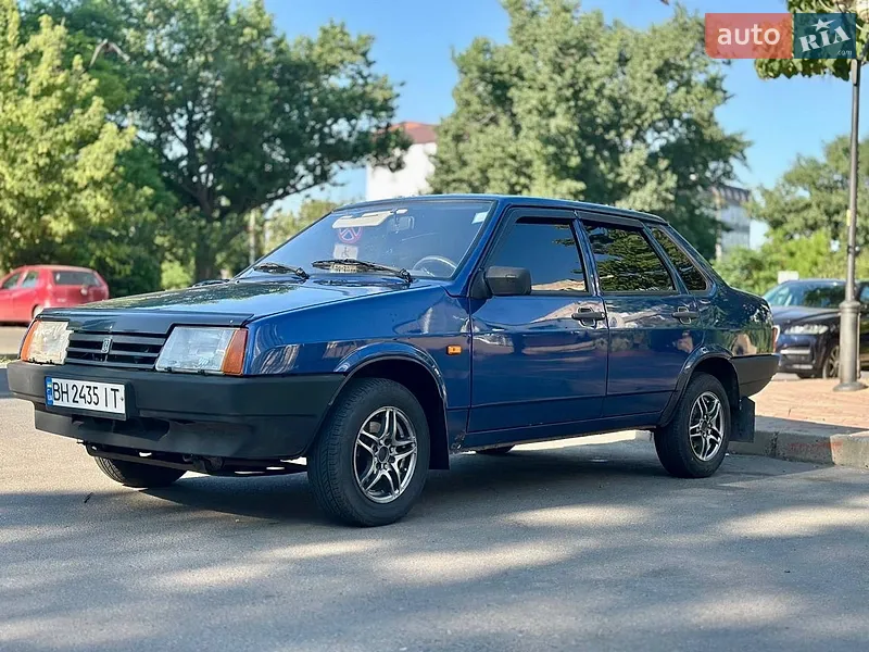 ВАЗ / Lada 21099