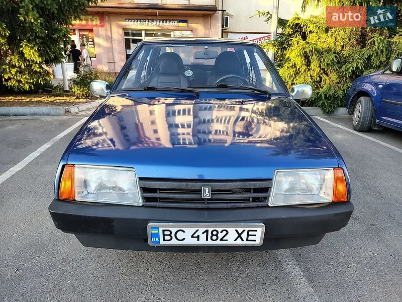 ВАЗ / Lada 21099