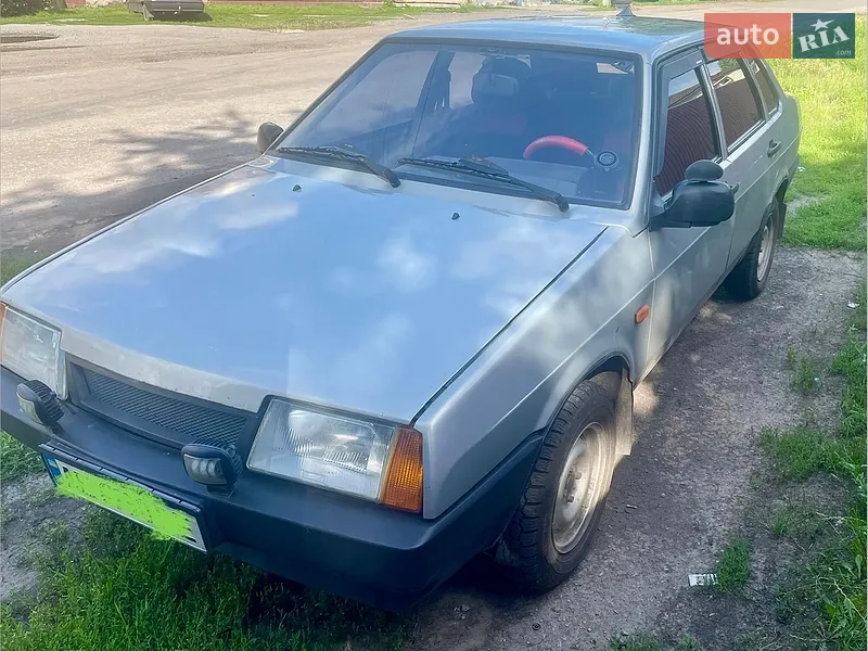 ВАЗ / Lada 21099