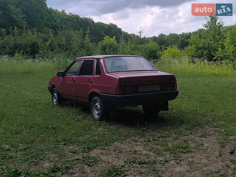 ВАЗ / Lada 21099