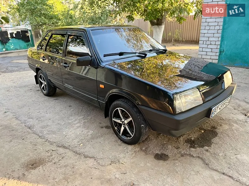ВАЗ / Lada 21099