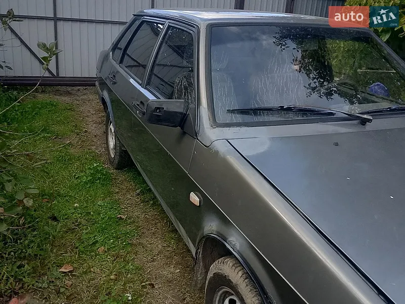 ВАЗ / Lada 21099