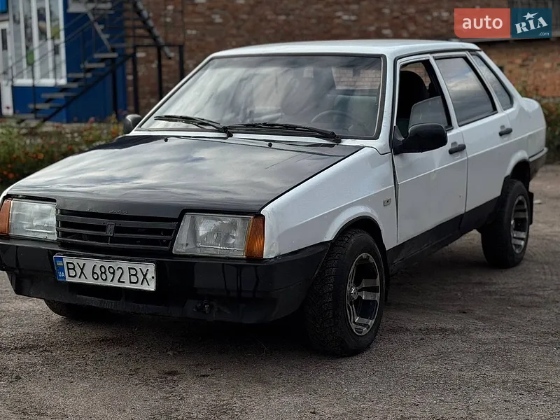ВАЗ / Lada 21099
