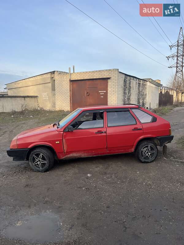 Хэтчбек ВАЗ / Lada 2109 1988 в Херсоне фото 5 Хэтчбек ВАЗ / Lada 2109 1988 в Херсоне