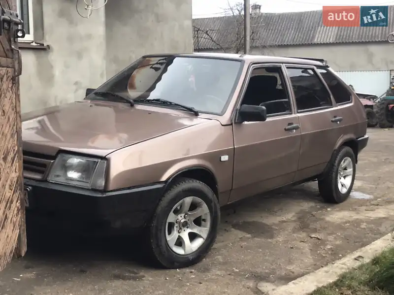 ВАЗ / Lada 2109