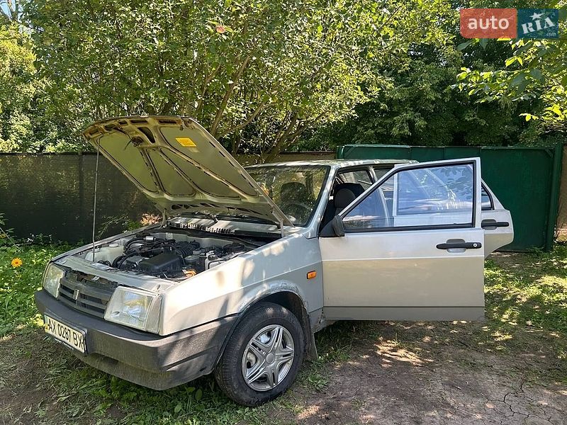 Хэтчбек ВАЗ / Lada 2109 2008 в Харькове