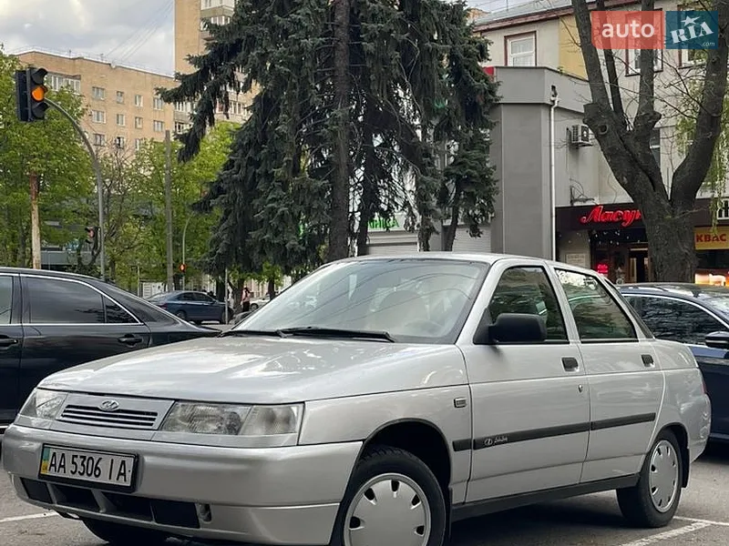 ВАЗ / Lada 2110