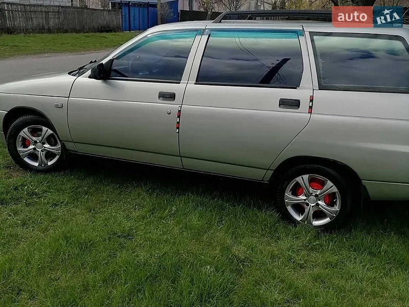 ВАЗ / Lada 2111