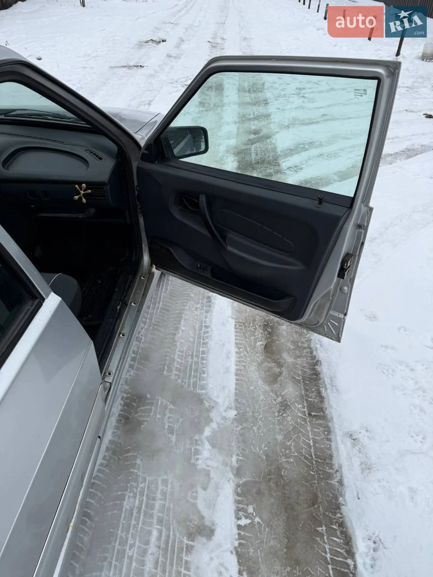ВАЗ / Lada 2115 Samara 2008 VIN XTA21154084646372 фото оголошення 8 з 14