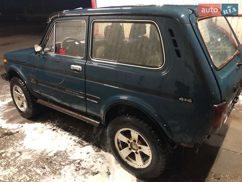 Позашляховик / Кросовер ВАЗ 21213 Niva