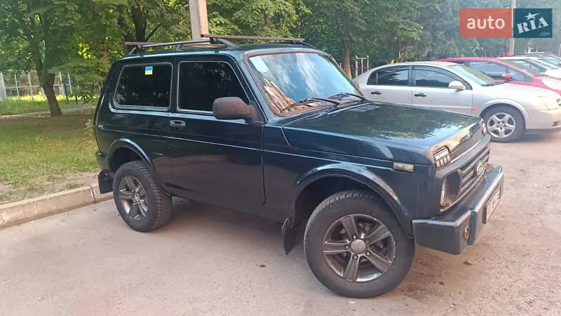 ВАЗ / Lada Niva 2011