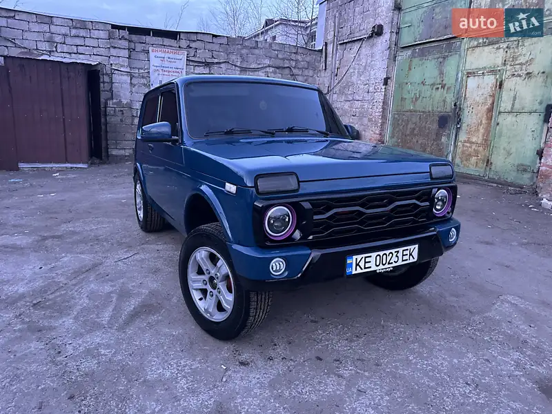 ВАЗ / Lada 21214 / 4x4 2011