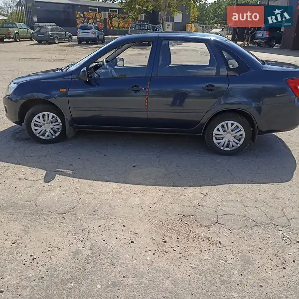 ВАЗ / Lada 2190 Granta
