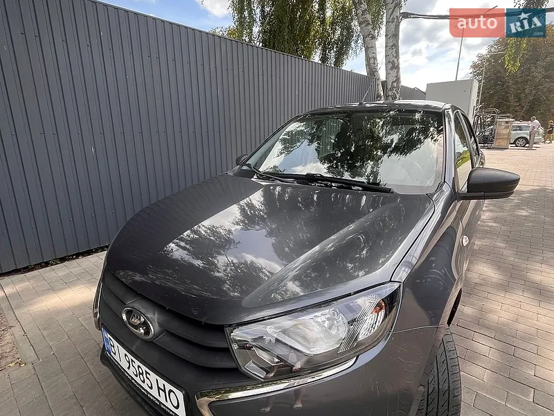 ВАЗ / Lada 2190 Granta 2021