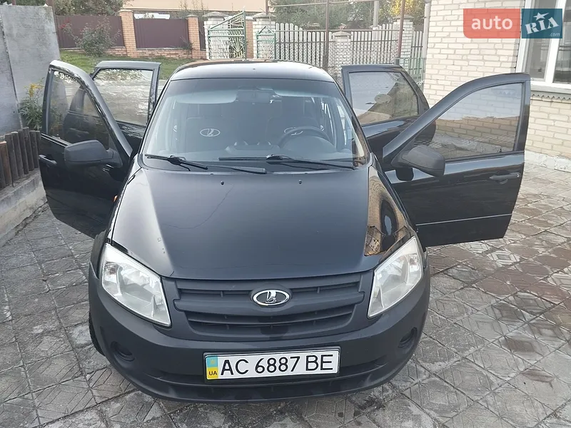 ВАЗ / Lada 2190 Granta
