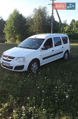 ВАЗ / Lada Largus  2013