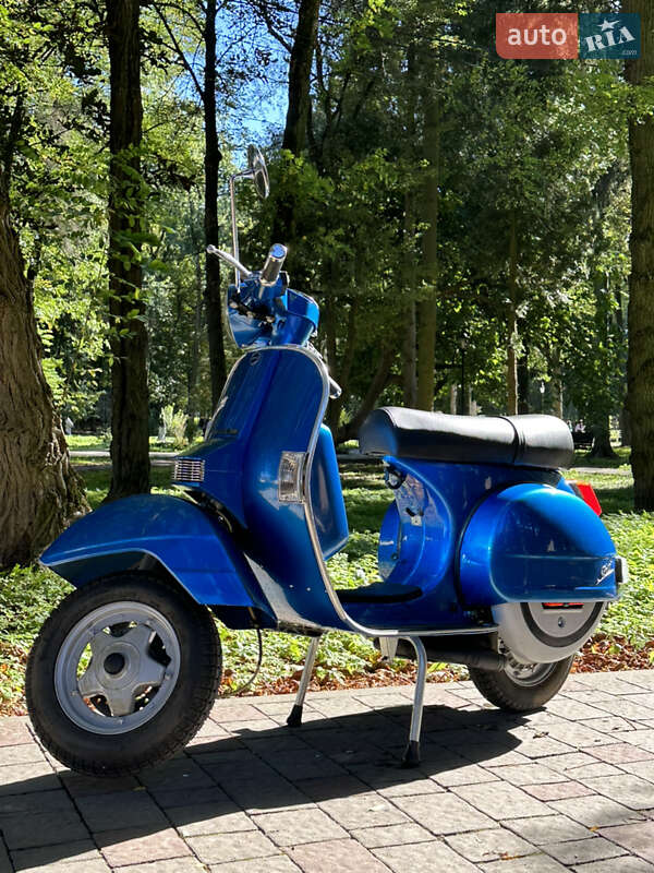 Vespa PX