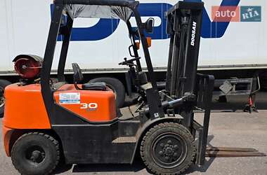 Цены Doosan Вилочный погрузчик