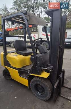 Ціни Komatsu Вилочний навантажувач