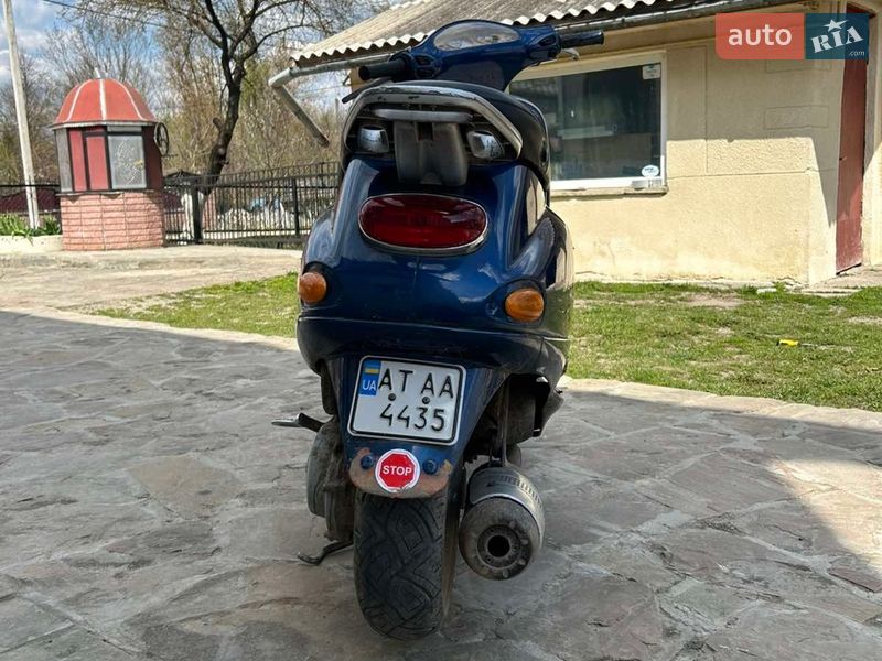 Максі-скутер Viper 125
