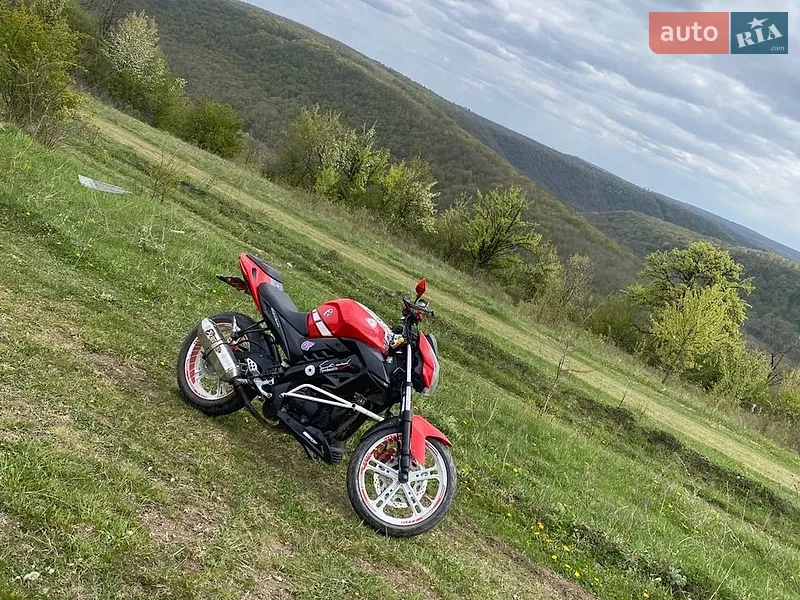 Viper R1 2014