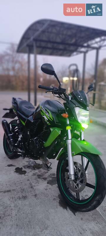 Мотоцикл Классик Viper R2