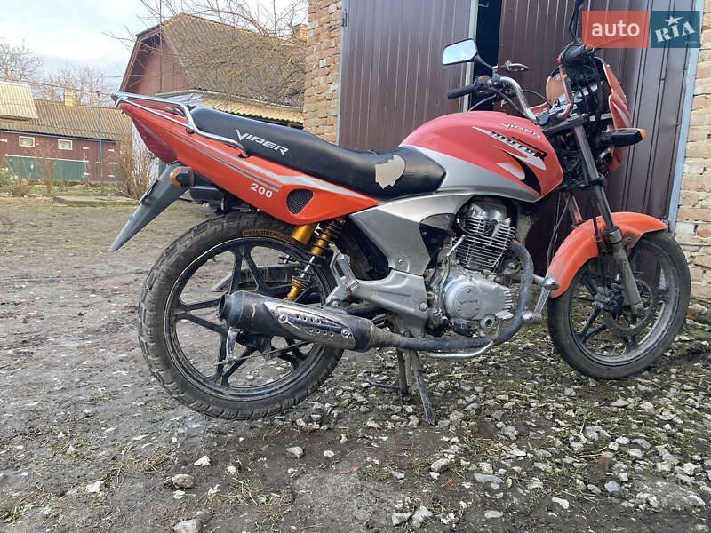 Viper V 200
