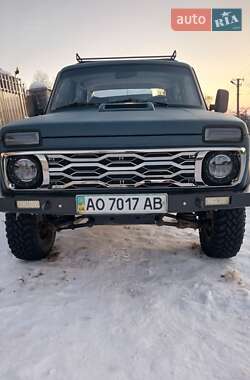 Характеристики ВАЗ 21213 Niva Внедорожник / Кроссовер