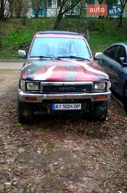 Характеристики Toyota 4Runner Позашляховик / Кросовер