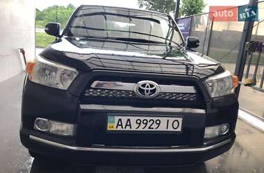 Характеристики Toyota 4Runner Позашляховик / Кросовер