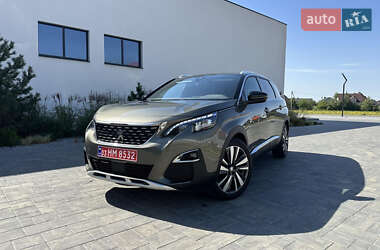 Характеристики Peugeot 5008 Внедорожник / Кроссовер