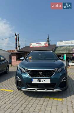 Характеристики Peugeot 5008 Позашляховик / Кросовер