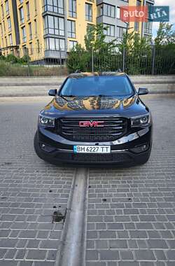 Характеристики GMC Acadia Внедорожник / Кроссовер