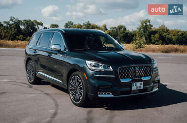 Характеристики Lincoln Aviator Внедорожник / Кроссовер