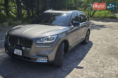 Характеристики Lincoln Aviator Внедорожник / Кроссовер