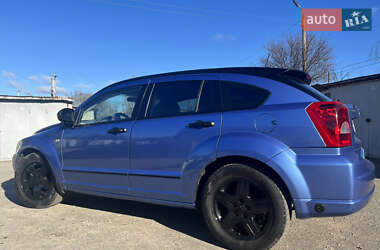 Характеристики Dodge Caliber Позашляховик / Кросовер