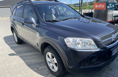 Характеристики Chevrolet Captiva Позашляховик / Кросовер