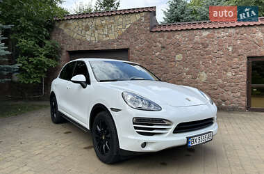 Характеристики Porsche Cayenne Позашляховик / Кросовер
