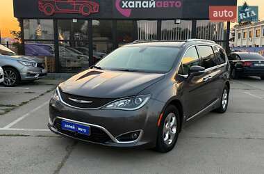 Цены Chrysler Внедорожник / Кроссовер